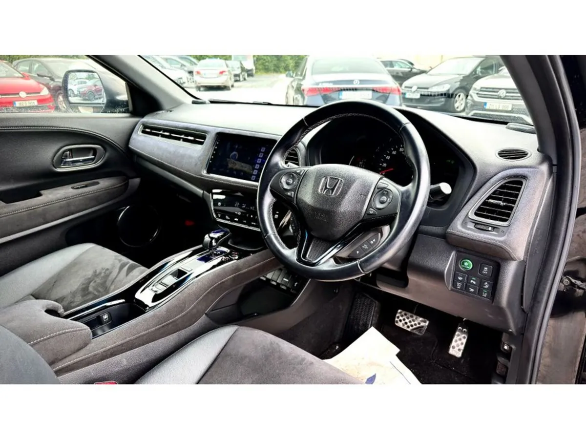 Honda Vezel Hatchback, Petrol Hybrid, 2016, Black