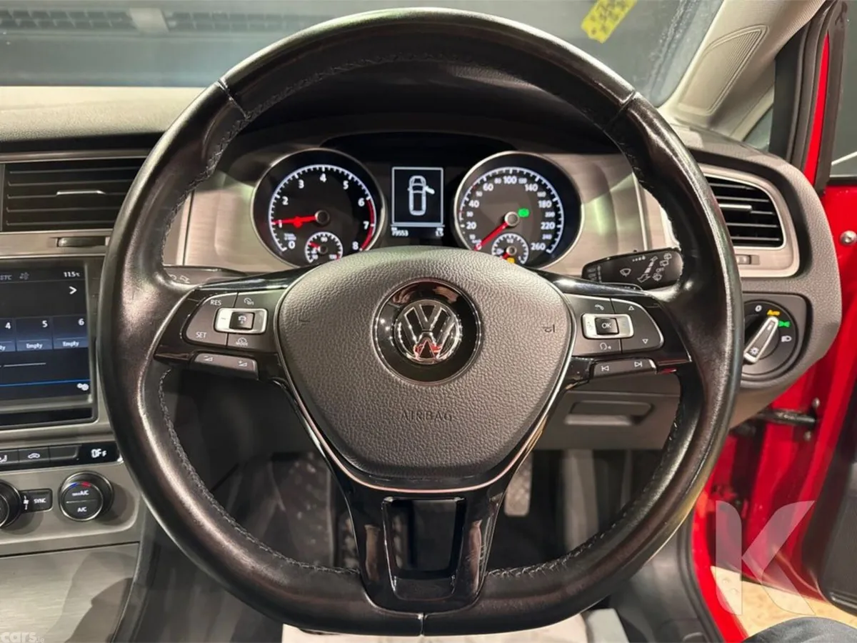 Volkswagen Golf Estate, Petrol, 2017, Red