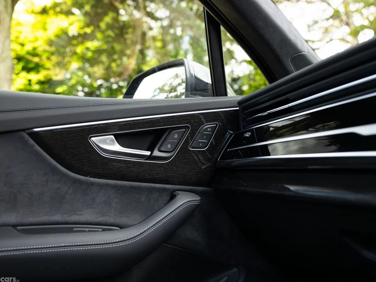 Audi Q7 SUV, Petrol Plug-in Hybrid, 2026, Black