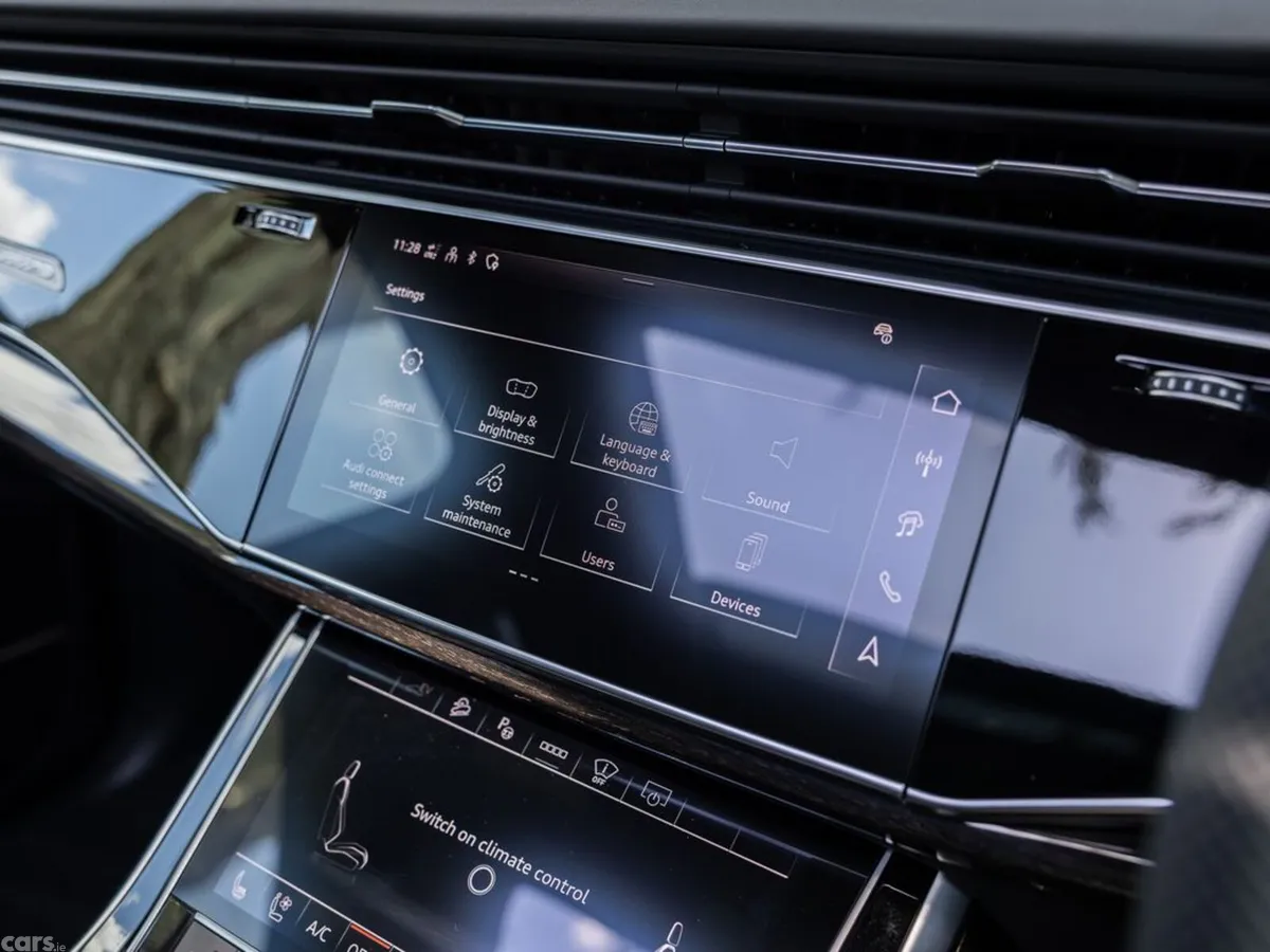 Audi Q7 SUV, Petrol Plug-in Hybrid, 2026, Black