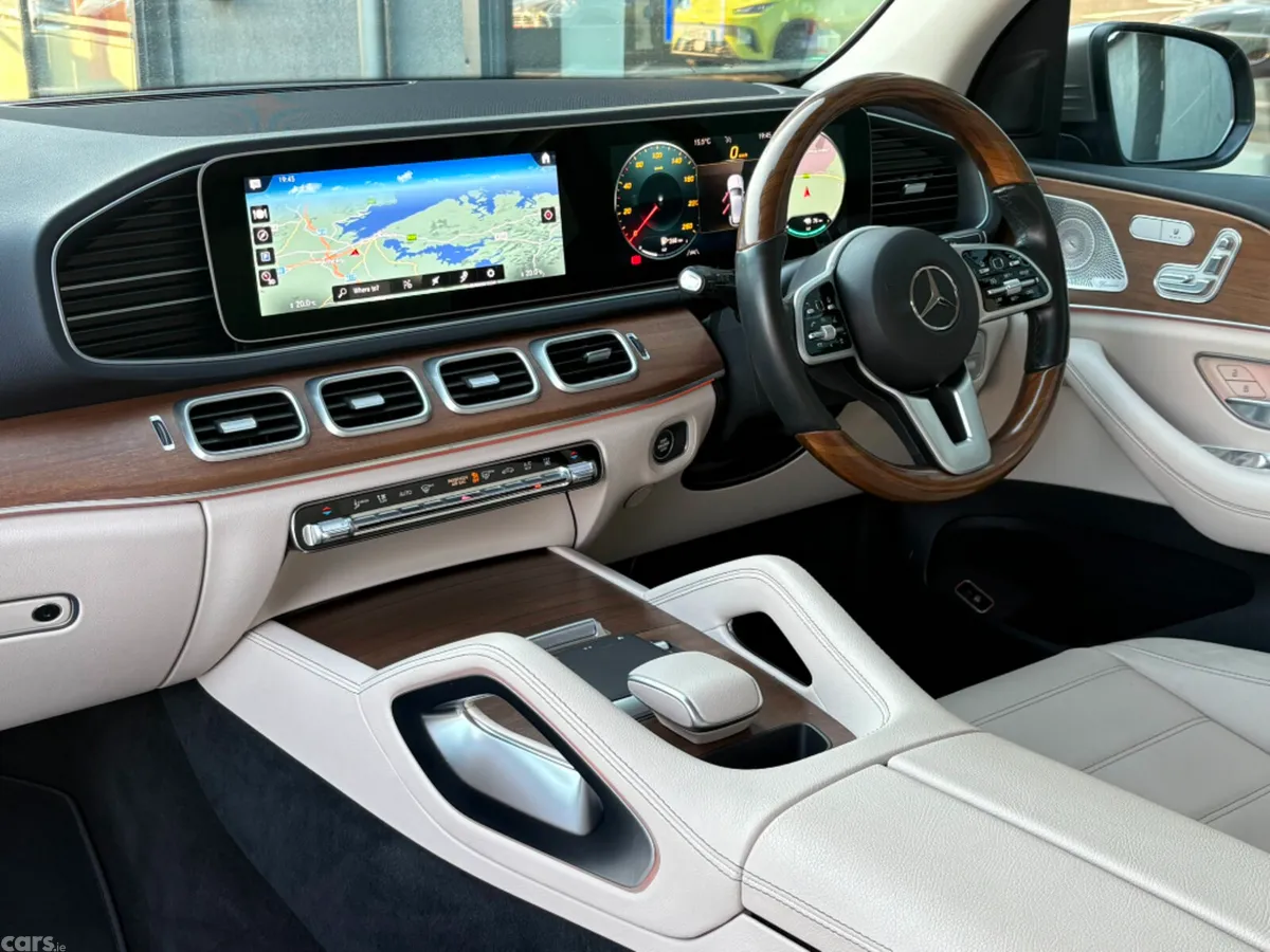Mercedes-Benz GLE SUV, Diesel Plug-in Hybrid, 2022, Silver