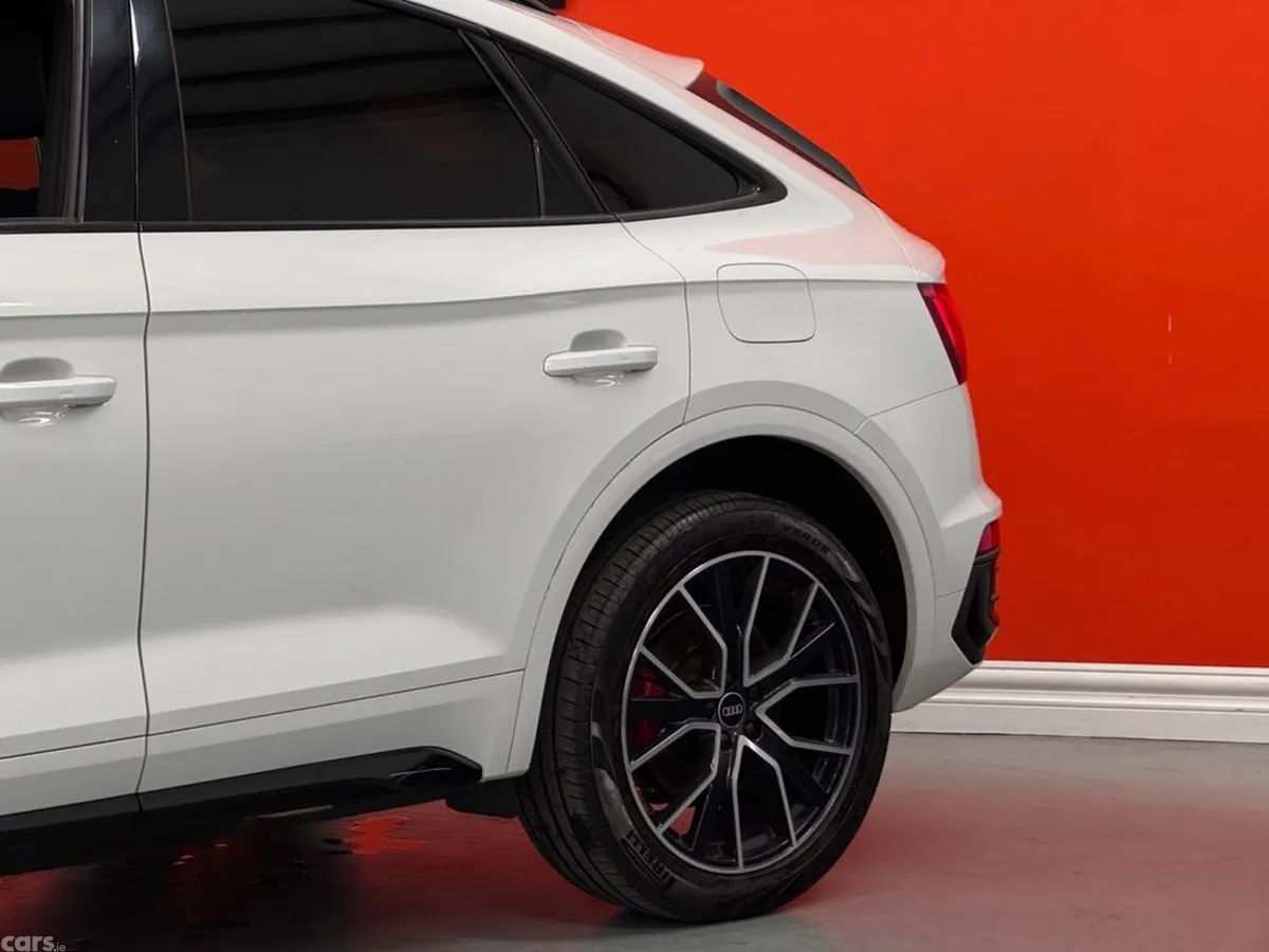 Audi Q5 Estate, Petrol Plug-in Hybrid, 2023, White
