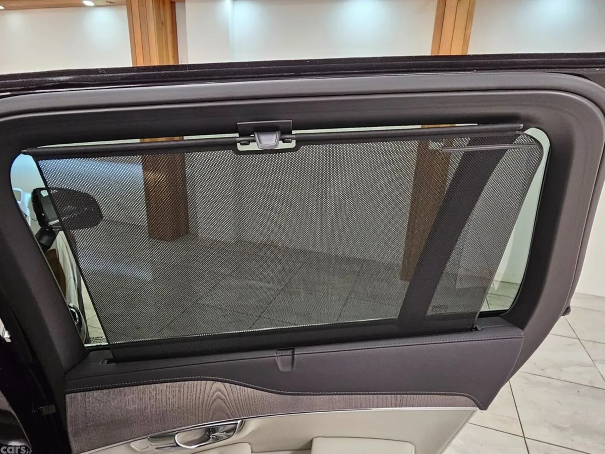 Volvo XC90 Estate, Petrol Plug-in Hybrid, 2022, Black