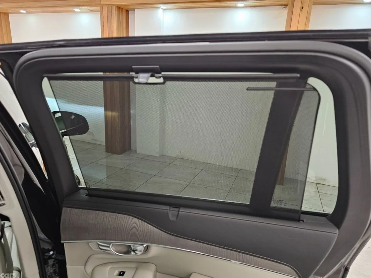 Volvo XC90 Estate, Petrol Plug-in Hybrid, 2022, Black