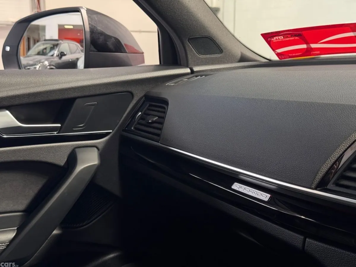 Audi Q5 Estate, Petrol Plug-in Hybrid, 2023, White