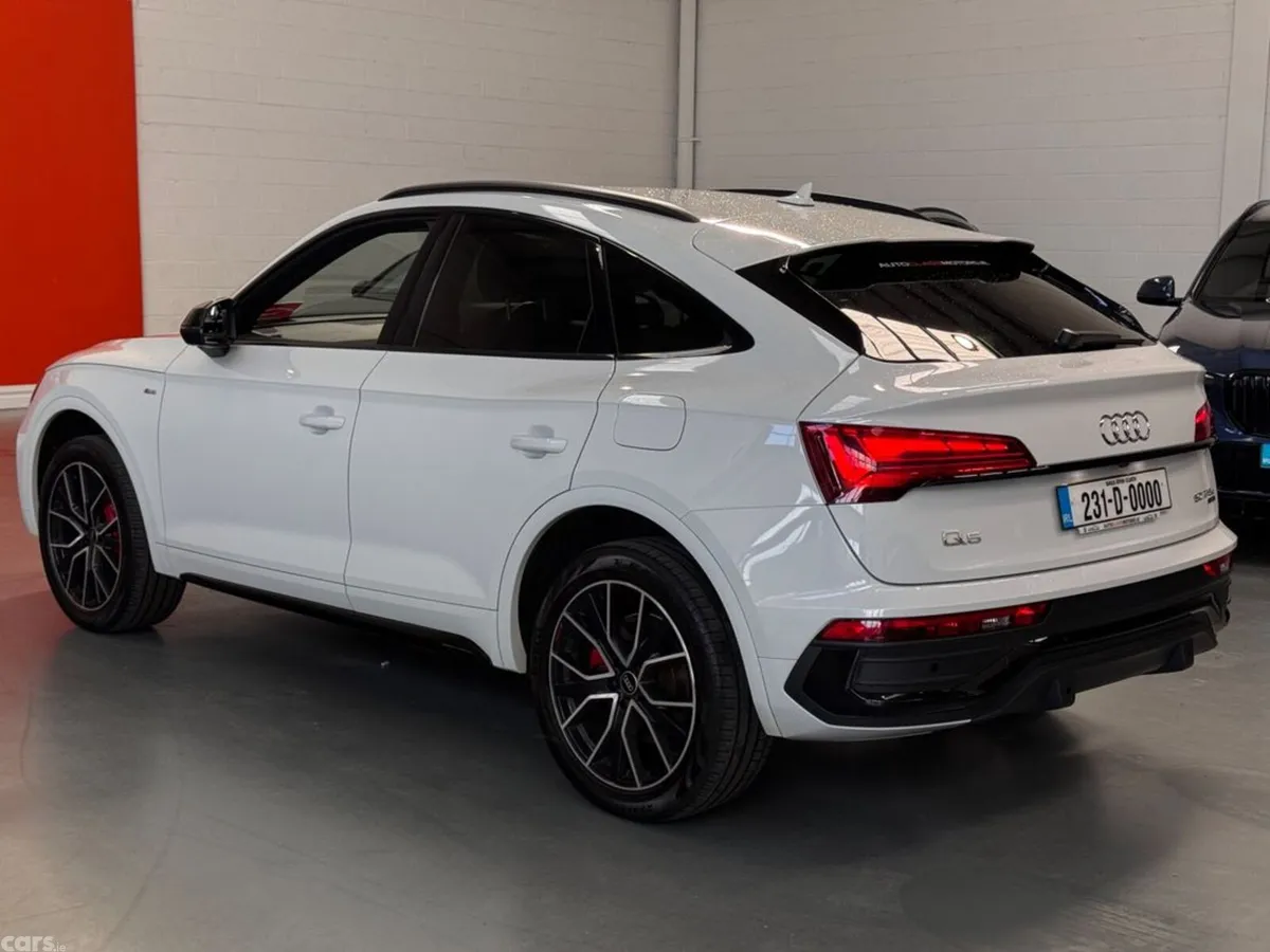 Audi Q5 Estate, Petrol Plug-in Hybrid, 2023, White