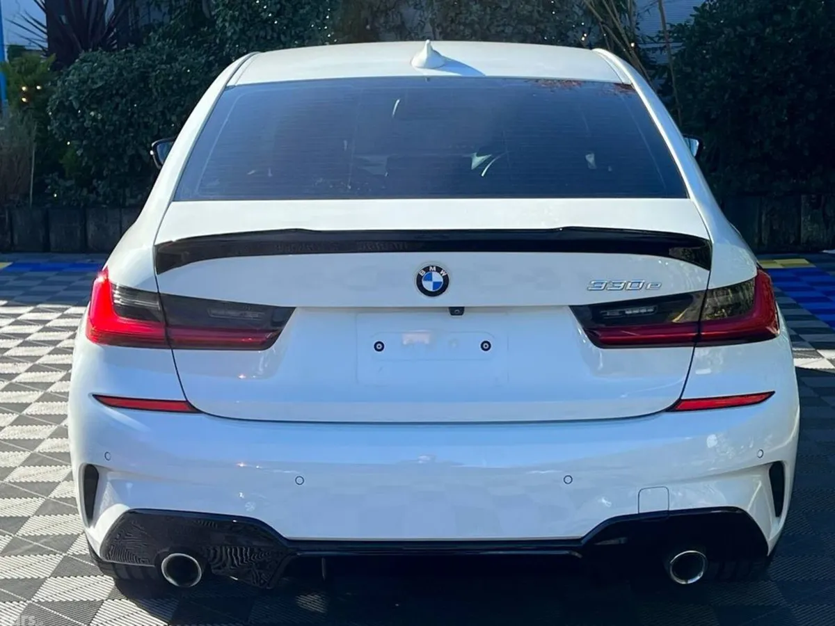 BMW 3-Series Saloon, Petrol Plug-in Hybrid, 2021, White
