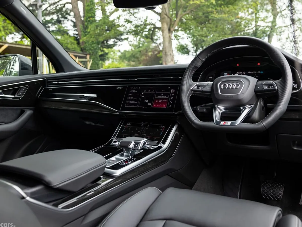 Audi Q7 SUV, Petrol Plug-in Hybrid, 2026, White