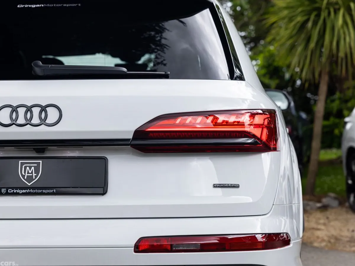 Audi Q7 SUV, Petrol Plug-in Hybrid, 2026, White