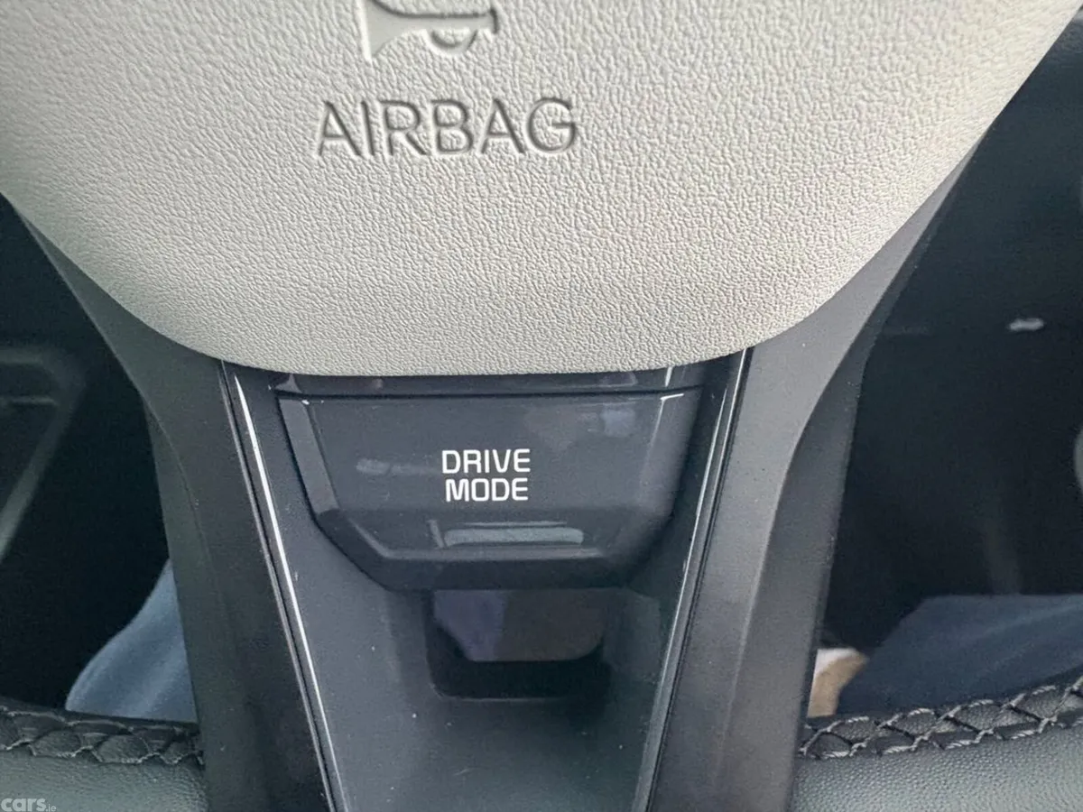 Kia Stonic Hatchback, Petrol, 2027, 