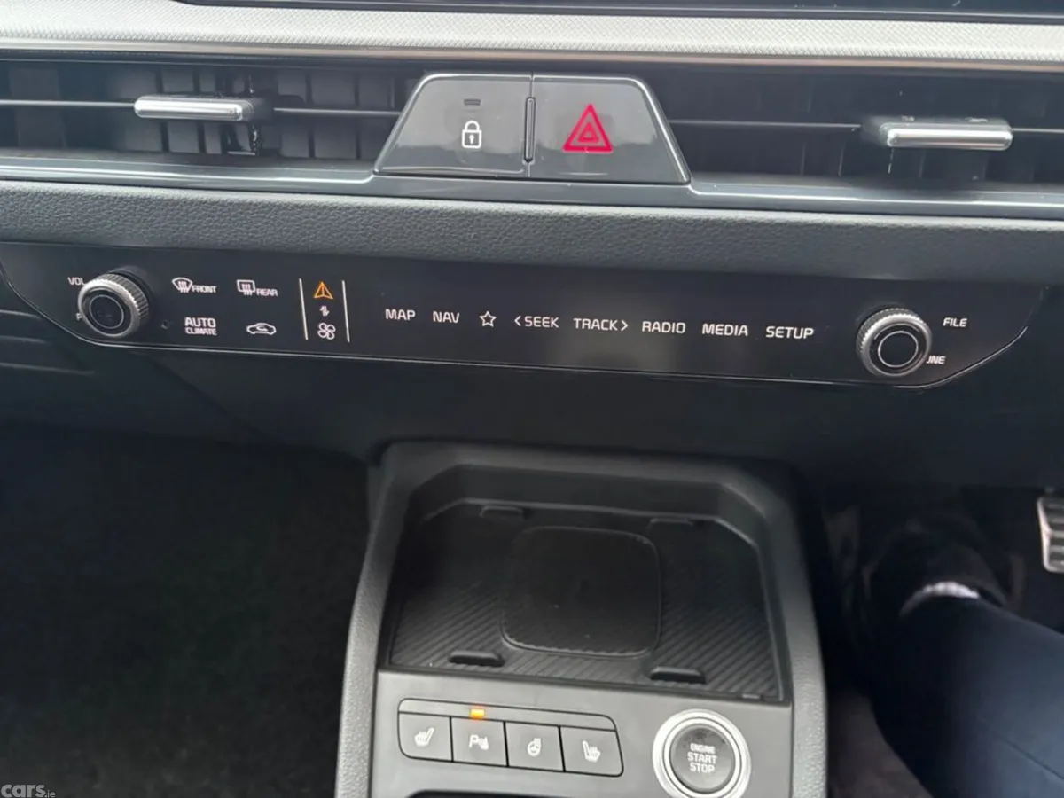 Kia Stonic Hatchback, Petrol, 2027, 