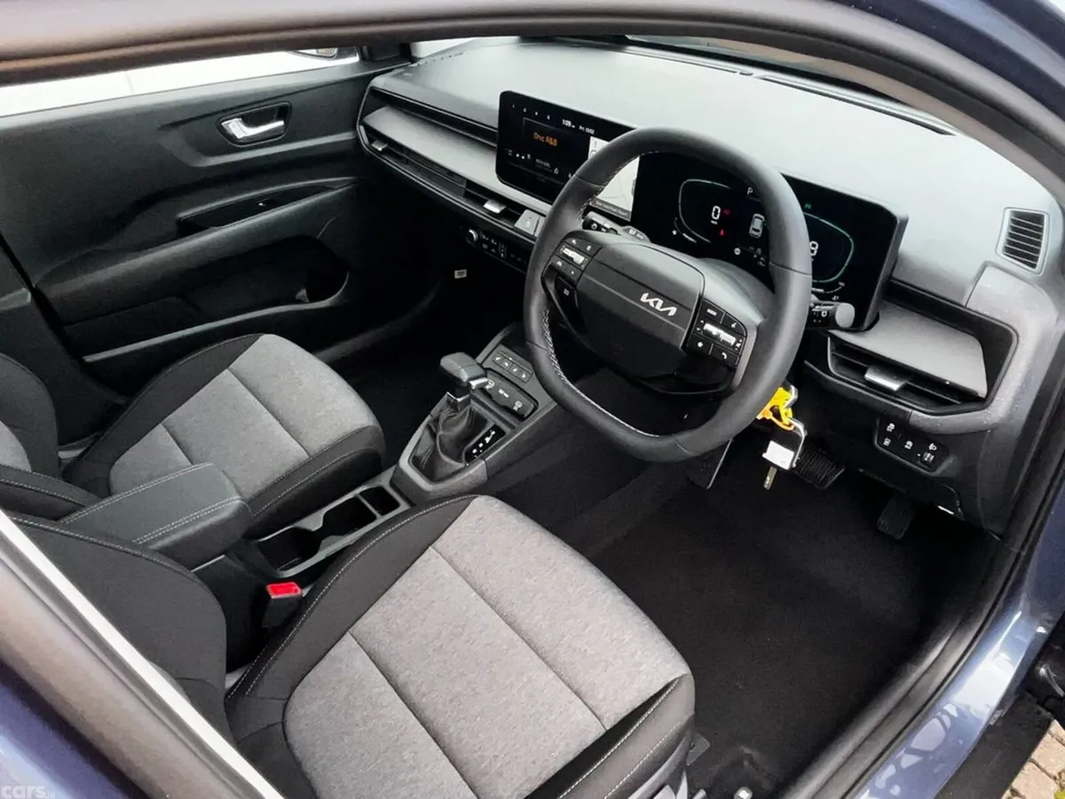 Kia Stonic Hatchback, Petrol, 2027, Blue