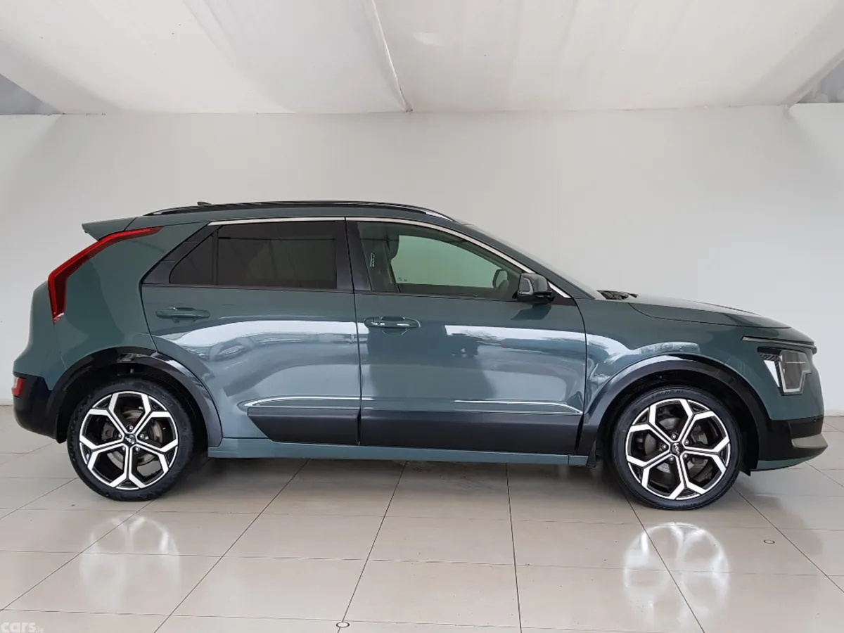 Kia Niro MPV, Petrol Plug-in Hybrid, 2023, Green
