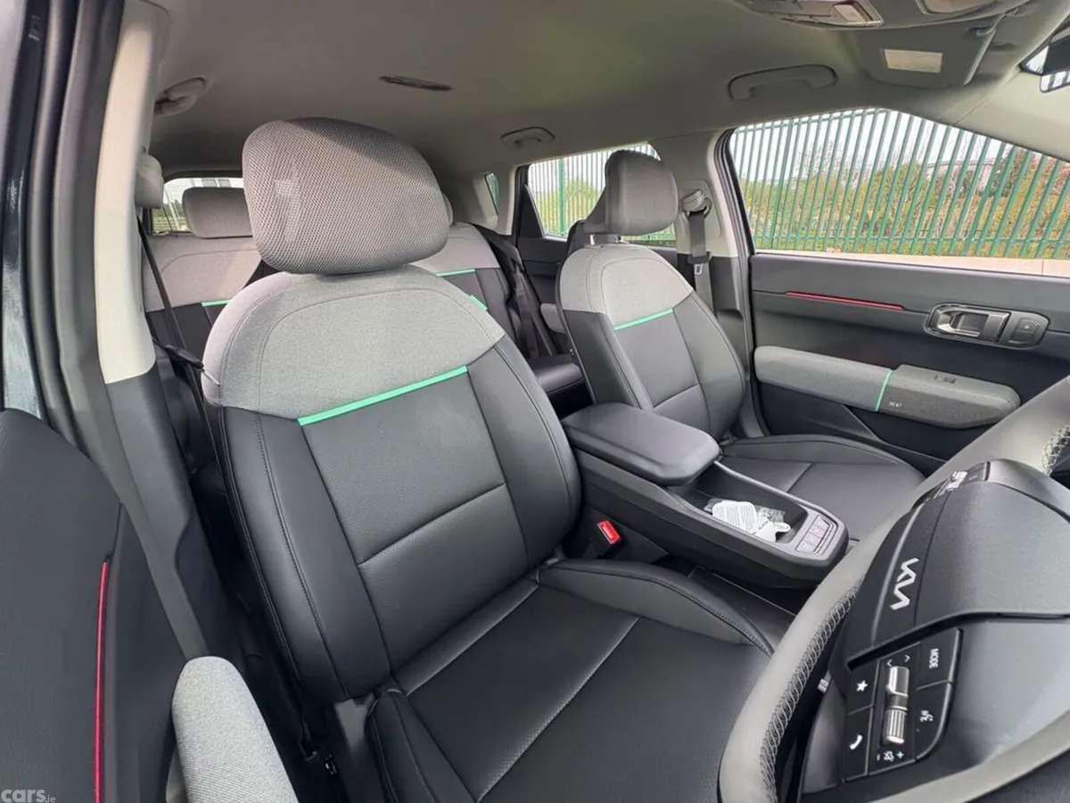 Kia EV4 Hatchback, Electric, 2027, Grey
