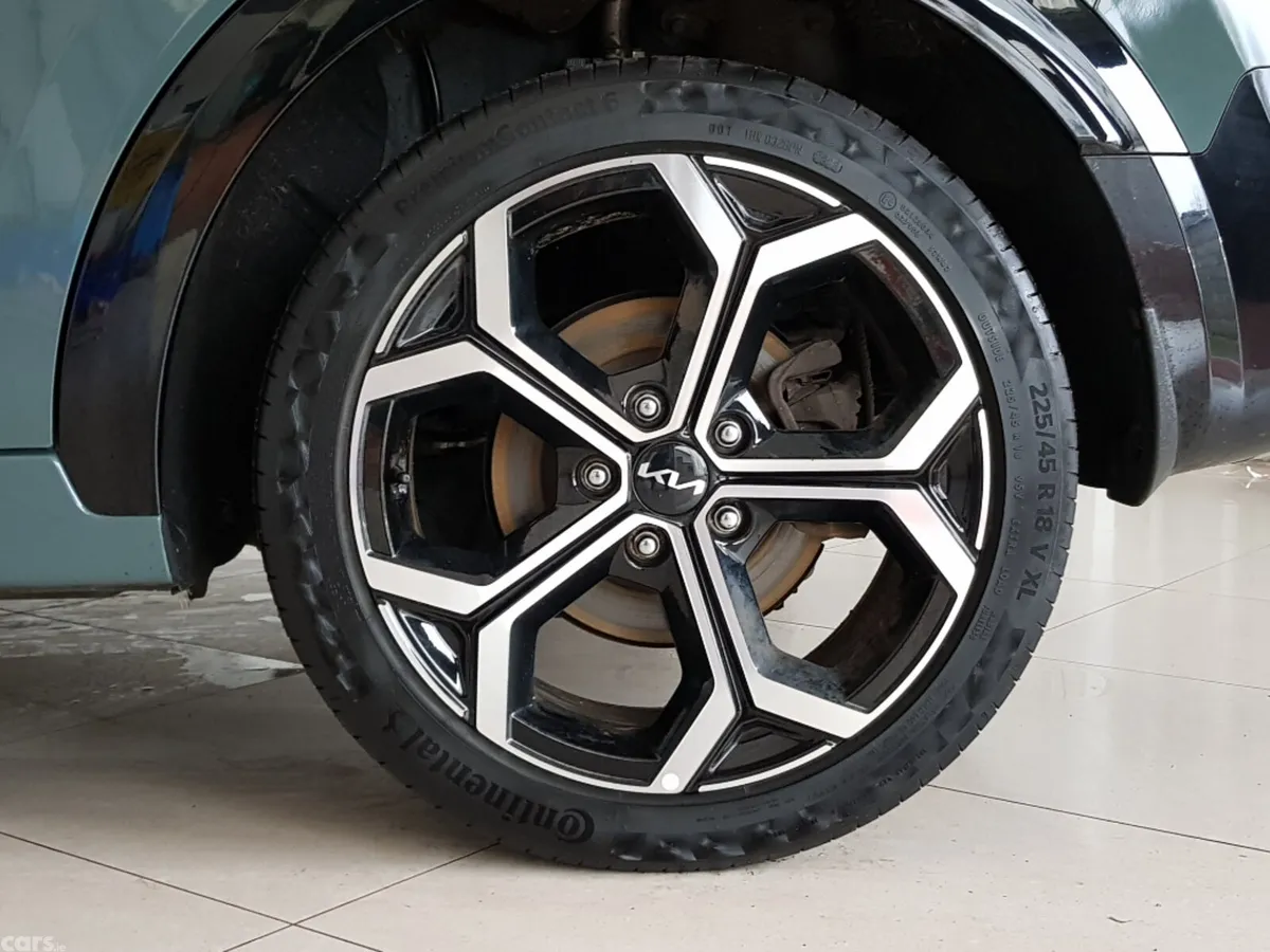 Kia Niro MPV, Petrol Plug-in Hybrid, 2023, Green