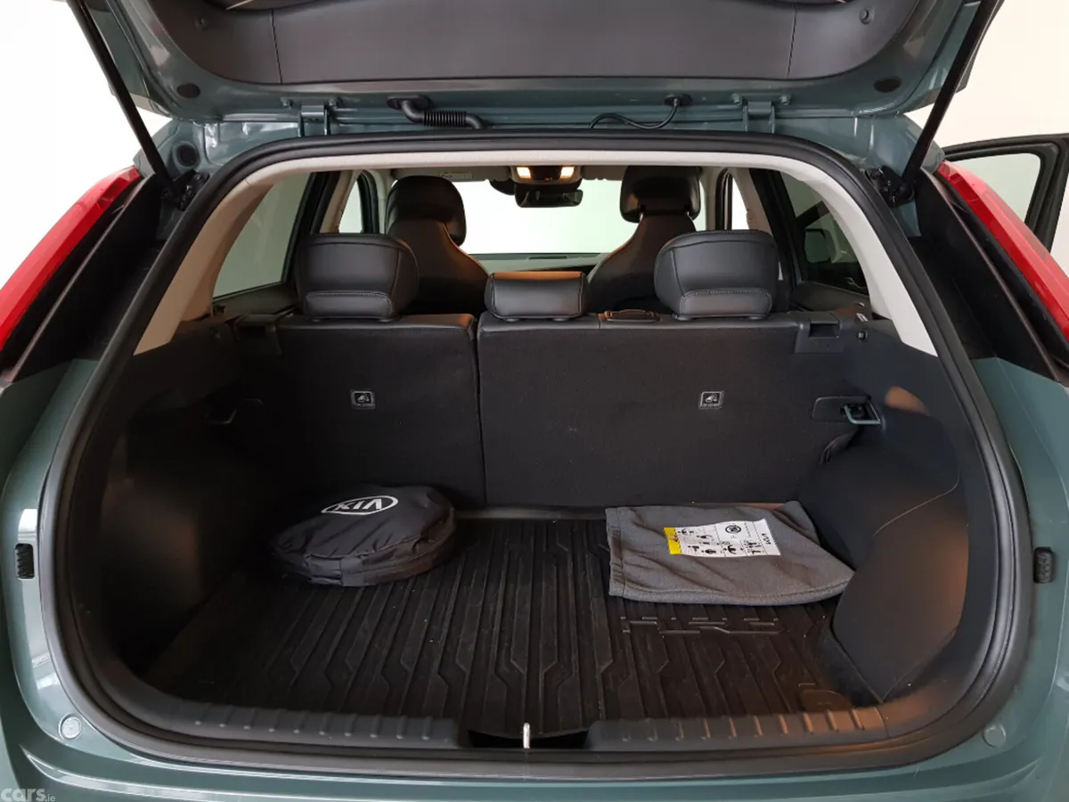 Kia Niro MPV, Petrol Plug-in Hybrid, 2023, Green