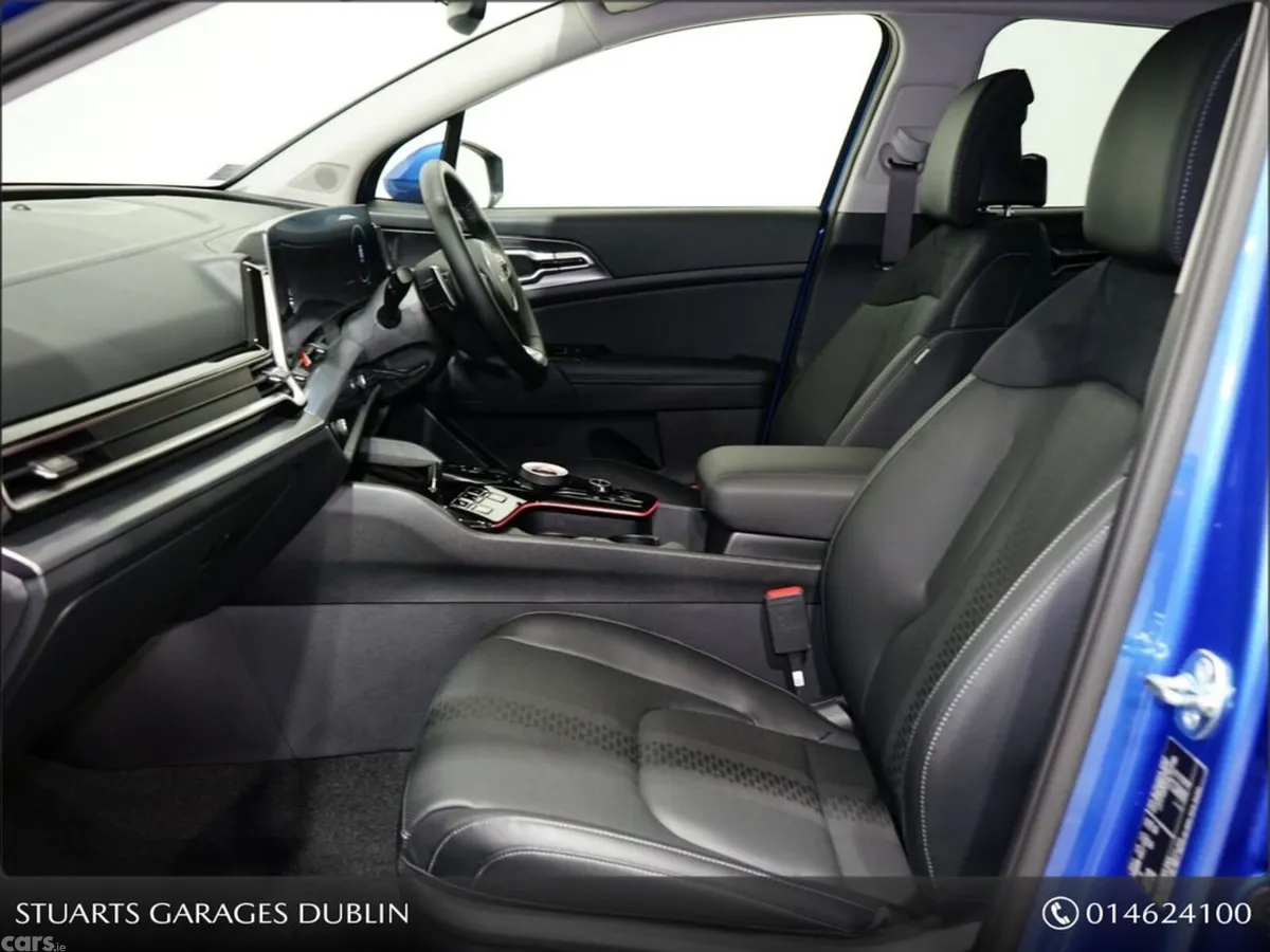 Kia Sportage SUV, Petrol Plug-in Hybrid, 2027, Blue