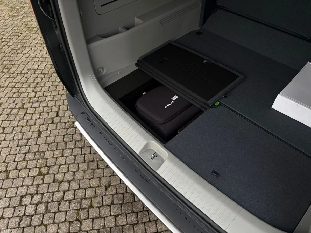 Kia PV5 Van, Electric, 2027, Black