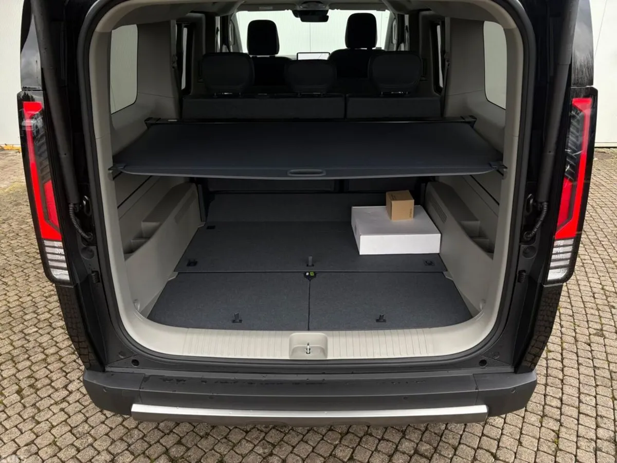 Kia PV5 Van, Electric, 2027, Black