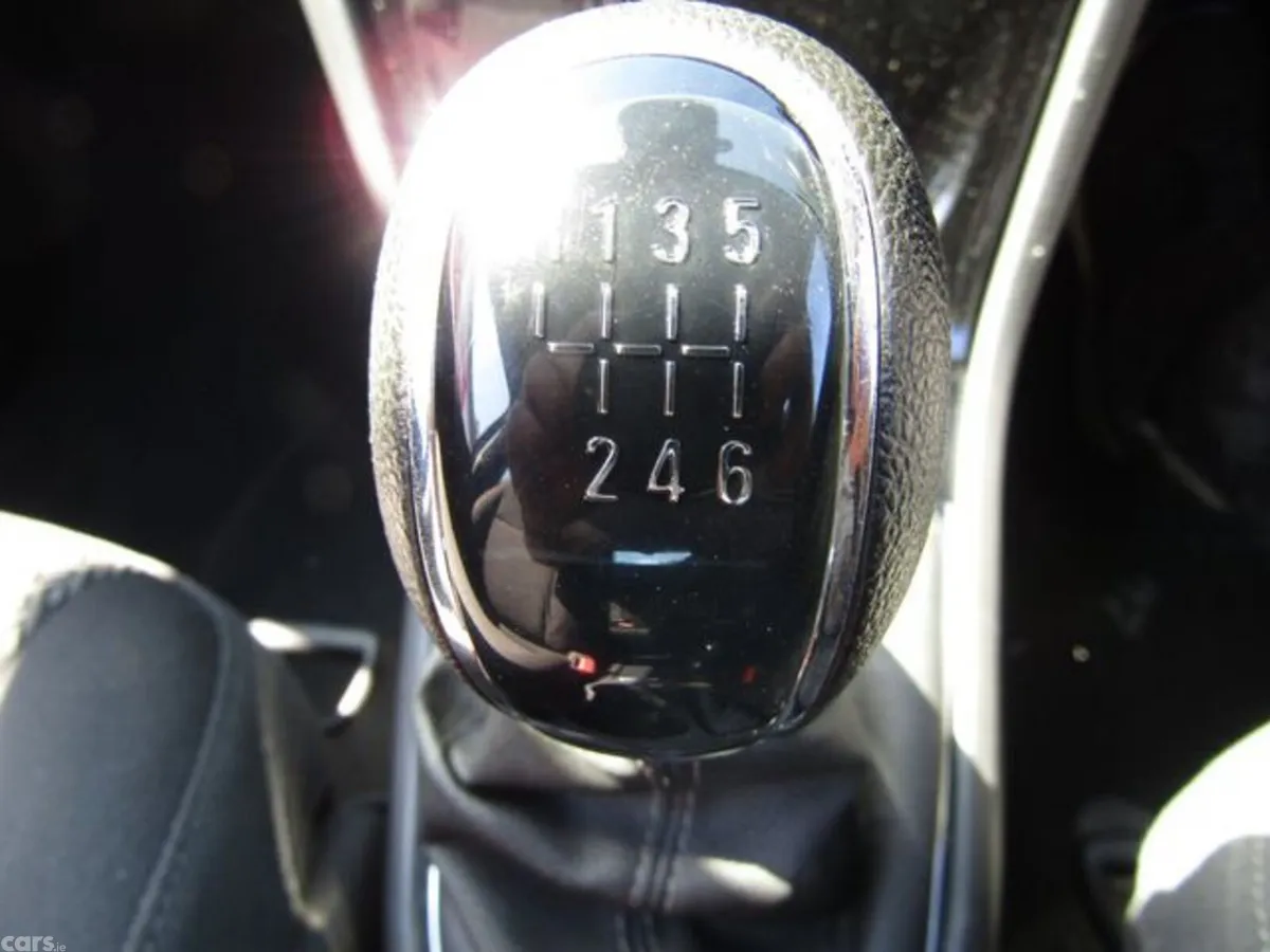 Vauxhall Mokka Hatchback, Petrol, 2019, Silver