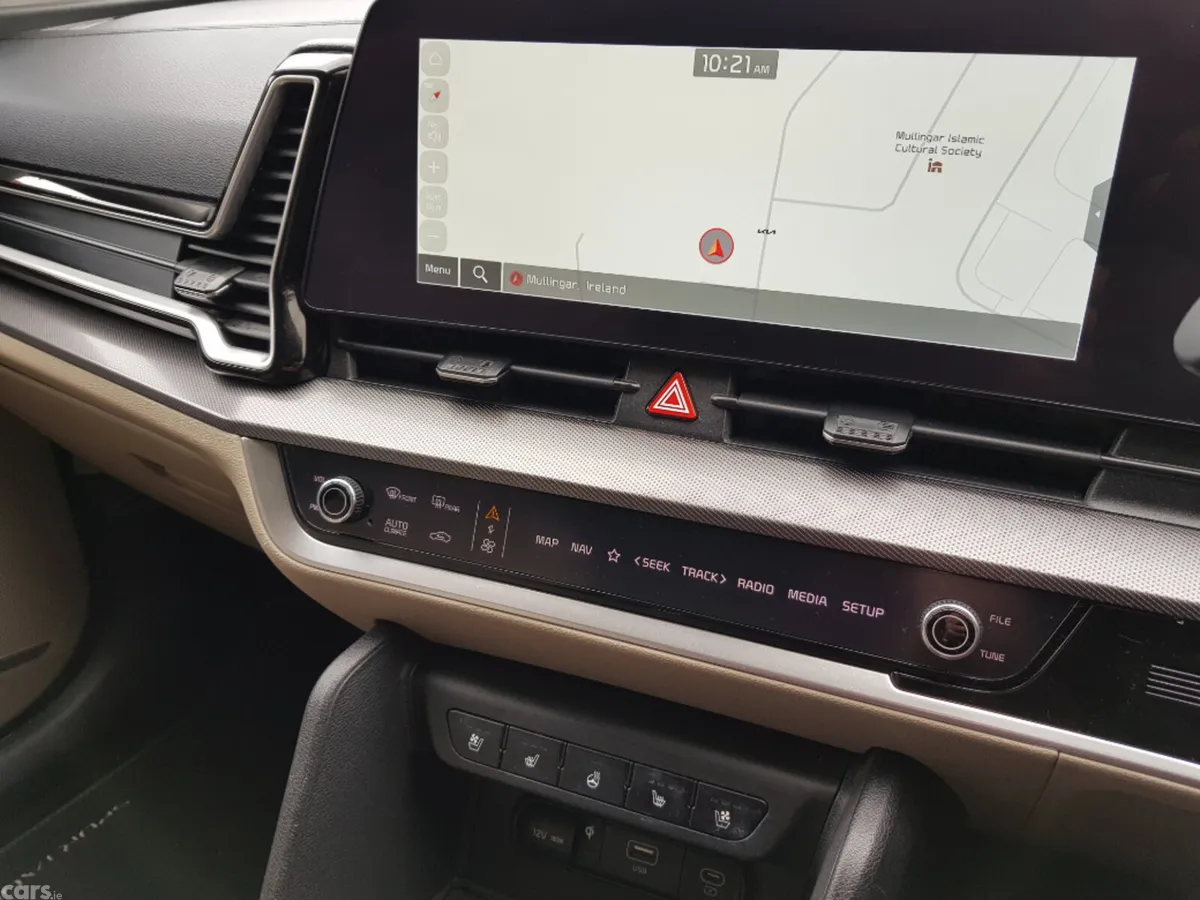 Kia Sportage MPV, Diesel, 2022, Red