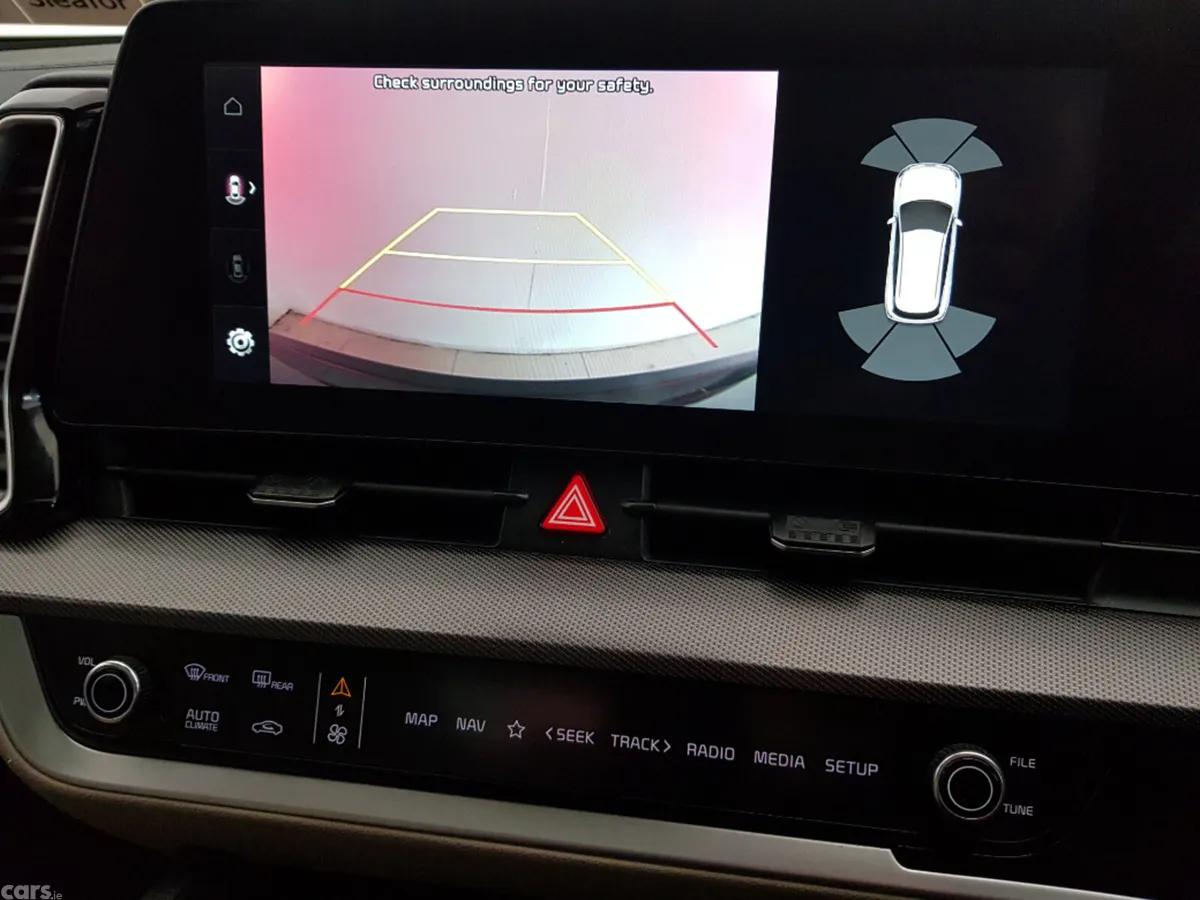 Kia Sportage MPV, Diesel, 2022, Red