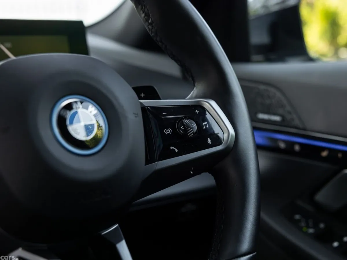 BMW 5-Series Saloon, Petrol Plug-in Hybrid, 2024, Black