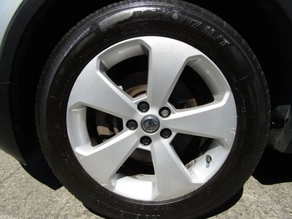 Vauxhall Mokka Hatchback, Petrol, 2019, Silver
