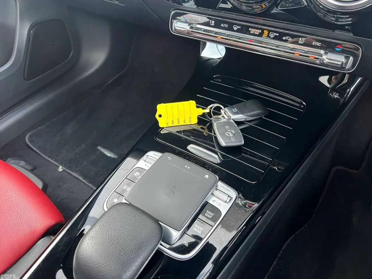 Mercedes-Benz A-Class Hatchback, Diesel, 2019, Silver