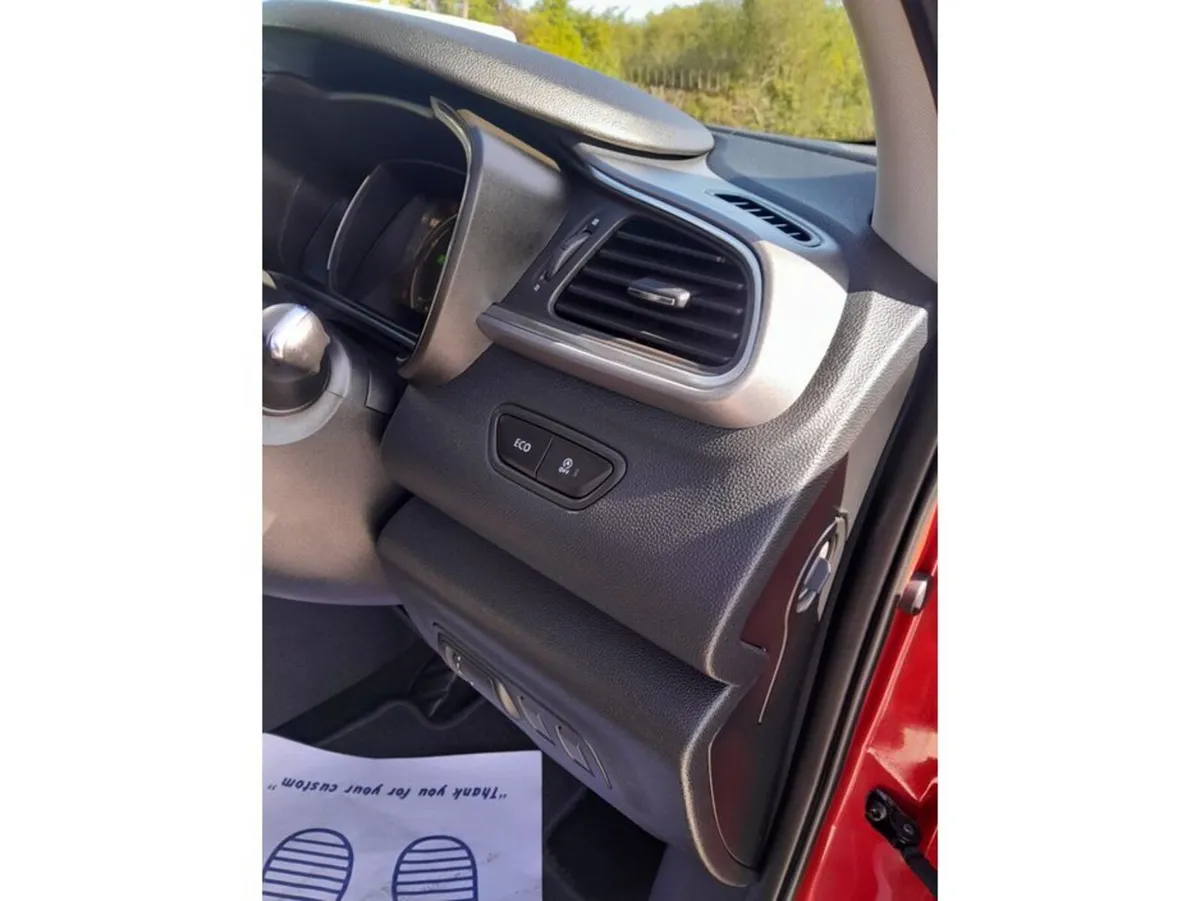 Renault Kadjar SUV, Diesel, 2016, Red
