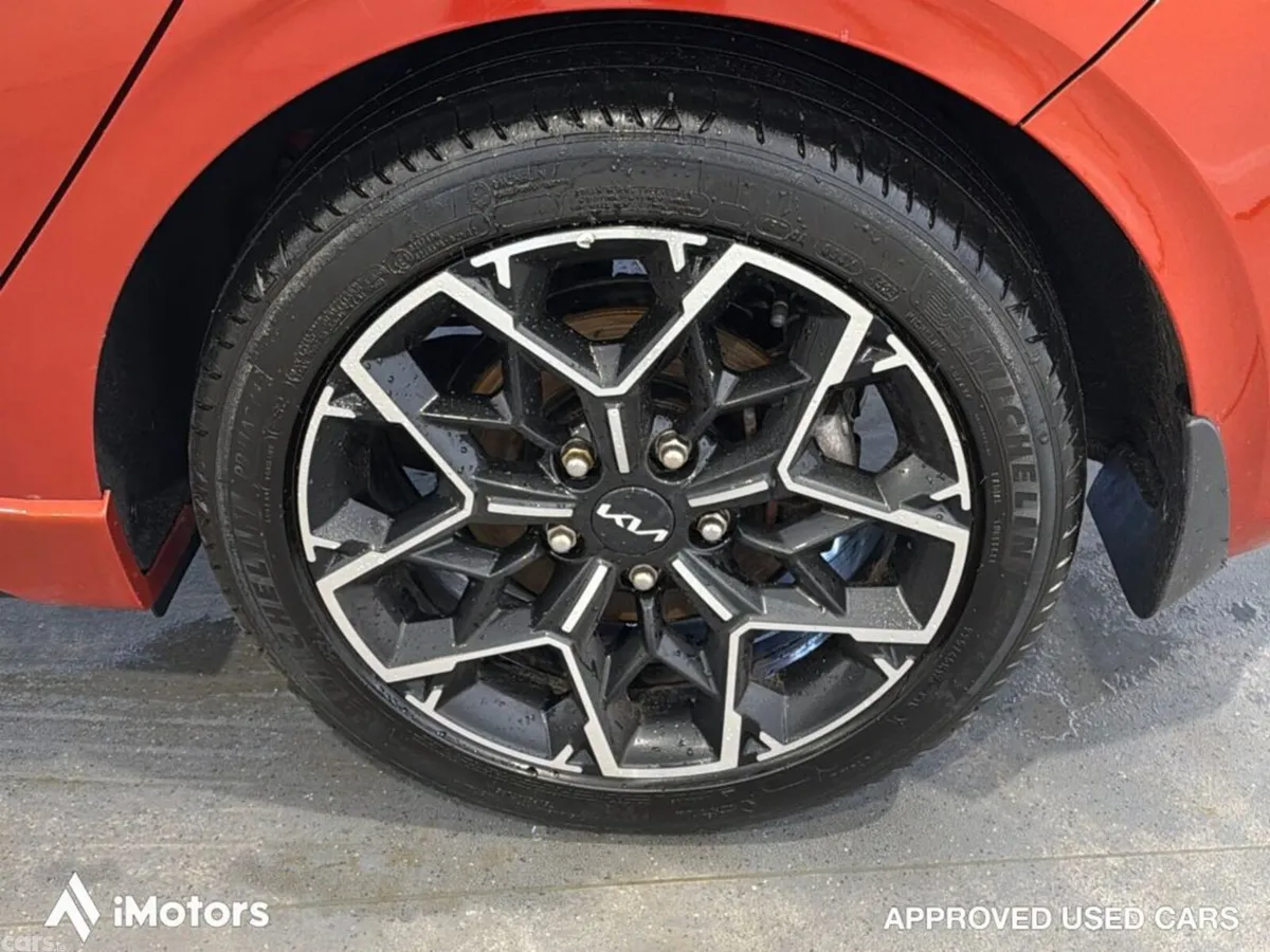 Kia Ceed Hatchback, Diesel, 2023, Orange