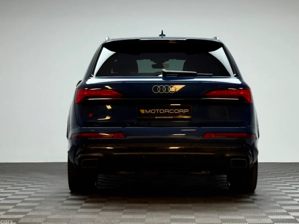 Audi Q7 SUV, Petrol Plug-in Hybrid, 2024, Blue