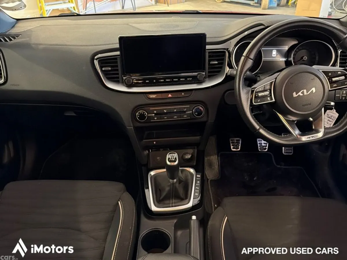 Kia Ceed Hatchback, Diesel, 2023, Orange