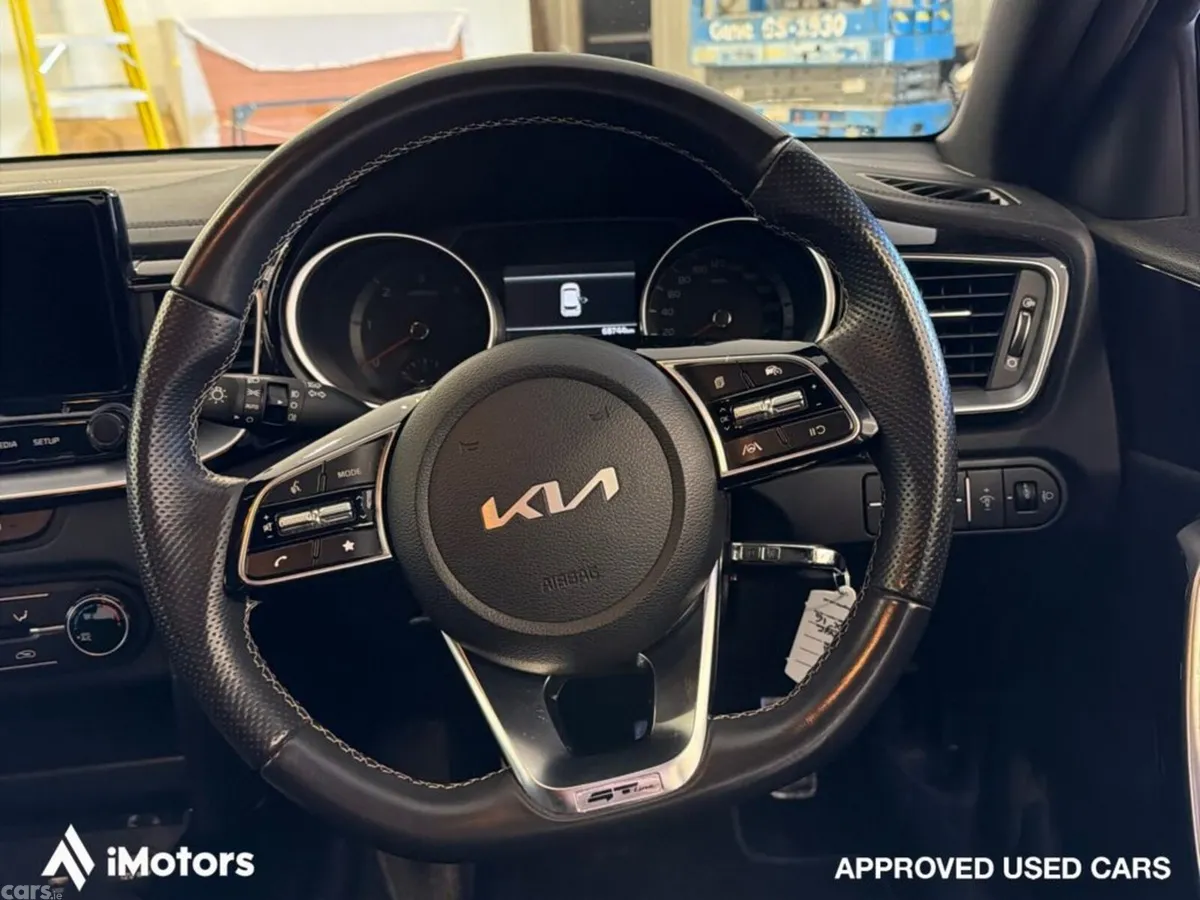 Kia Ceed Hatchback, Diesel, 2023, Orange