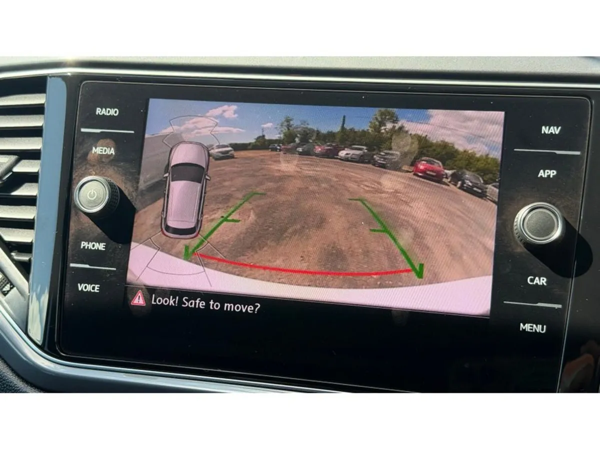 Volkswagen T-Roc SUV, Diesel, 2021, White