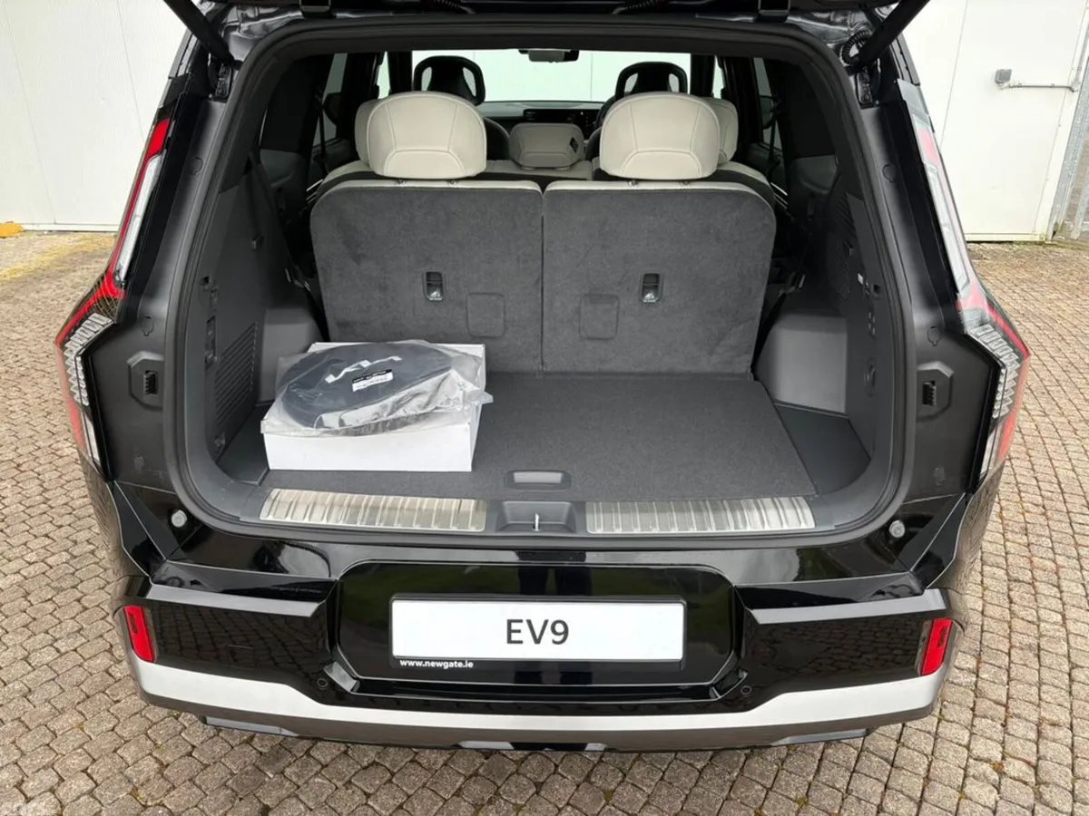 Kia EV9 SUV, Electric, 2027, Black
