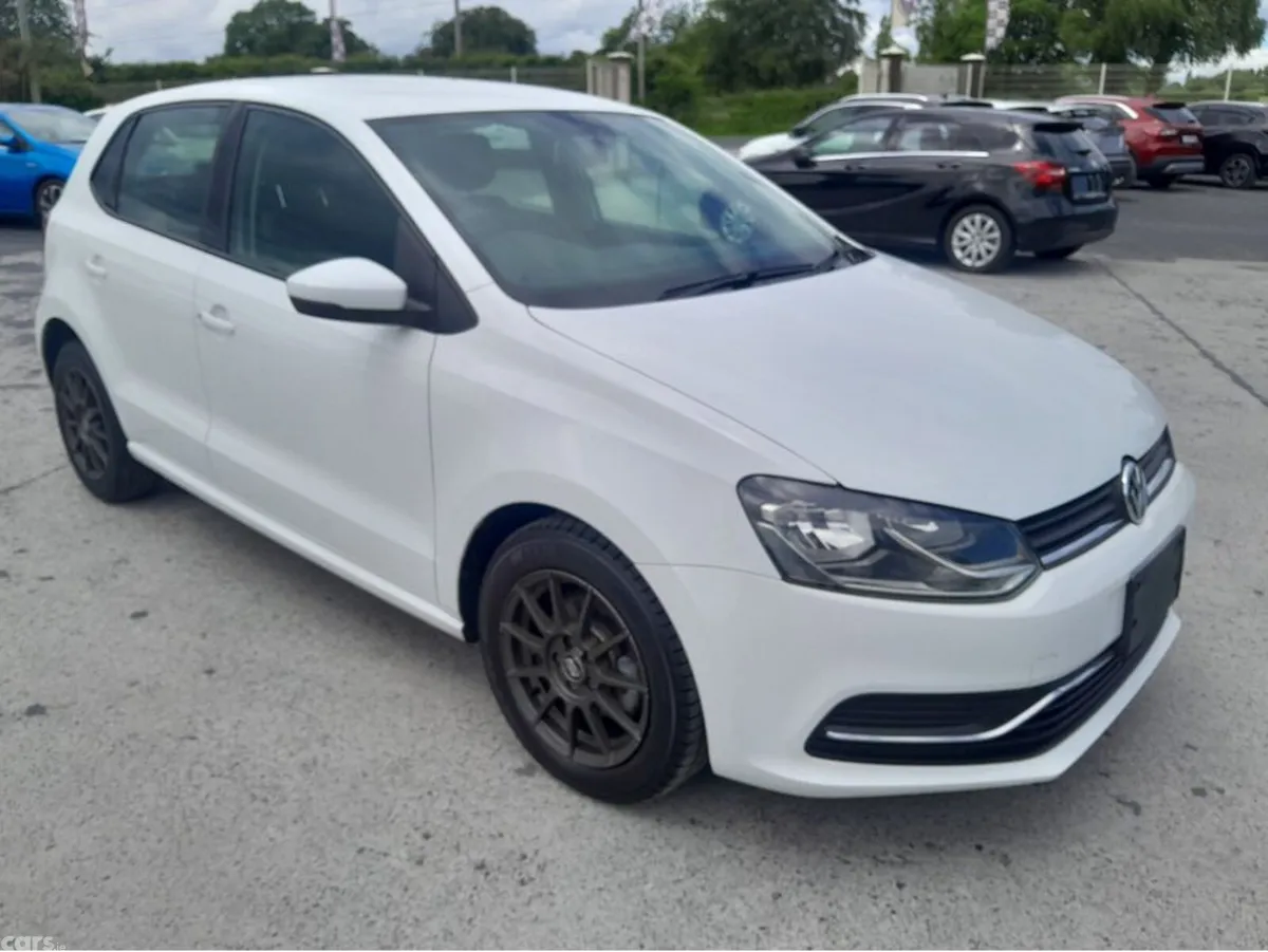 Volkswagen Polo Hatchback, Petrol, 2016, White