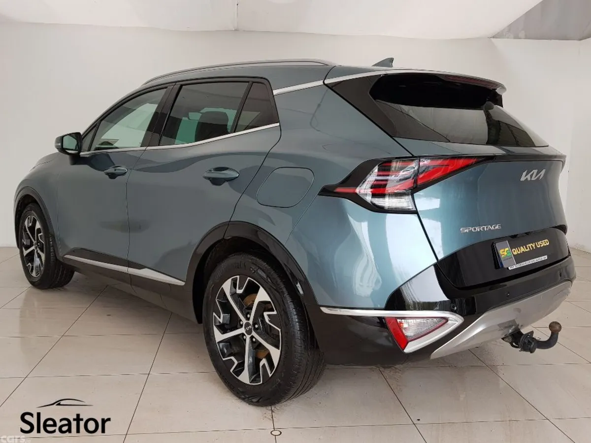 Kia Sportage MPV, Diesel, 2022, Grey