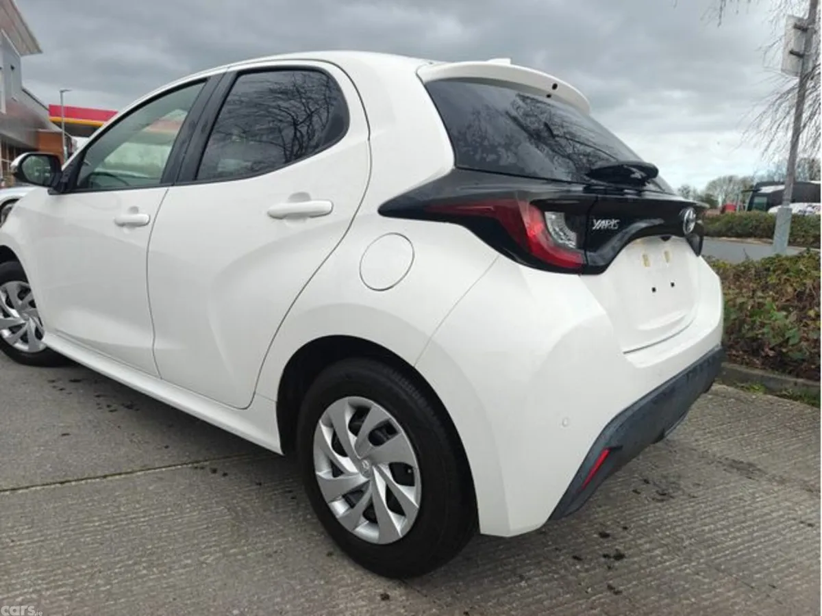 Toyota Yaris Hatchback, Petrol, 2020, White