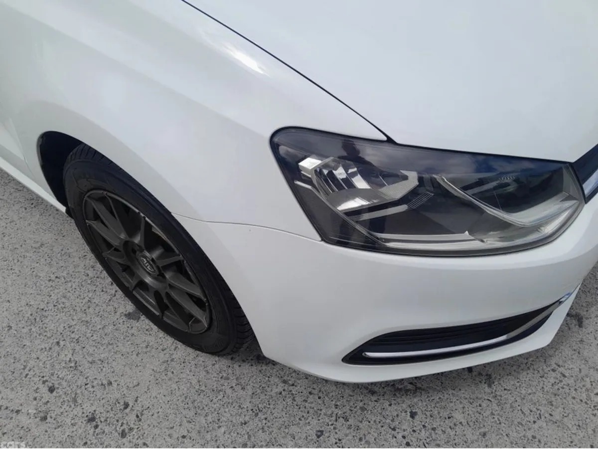 Volkswagen Polo Hatchback, Petrol, 2016, White