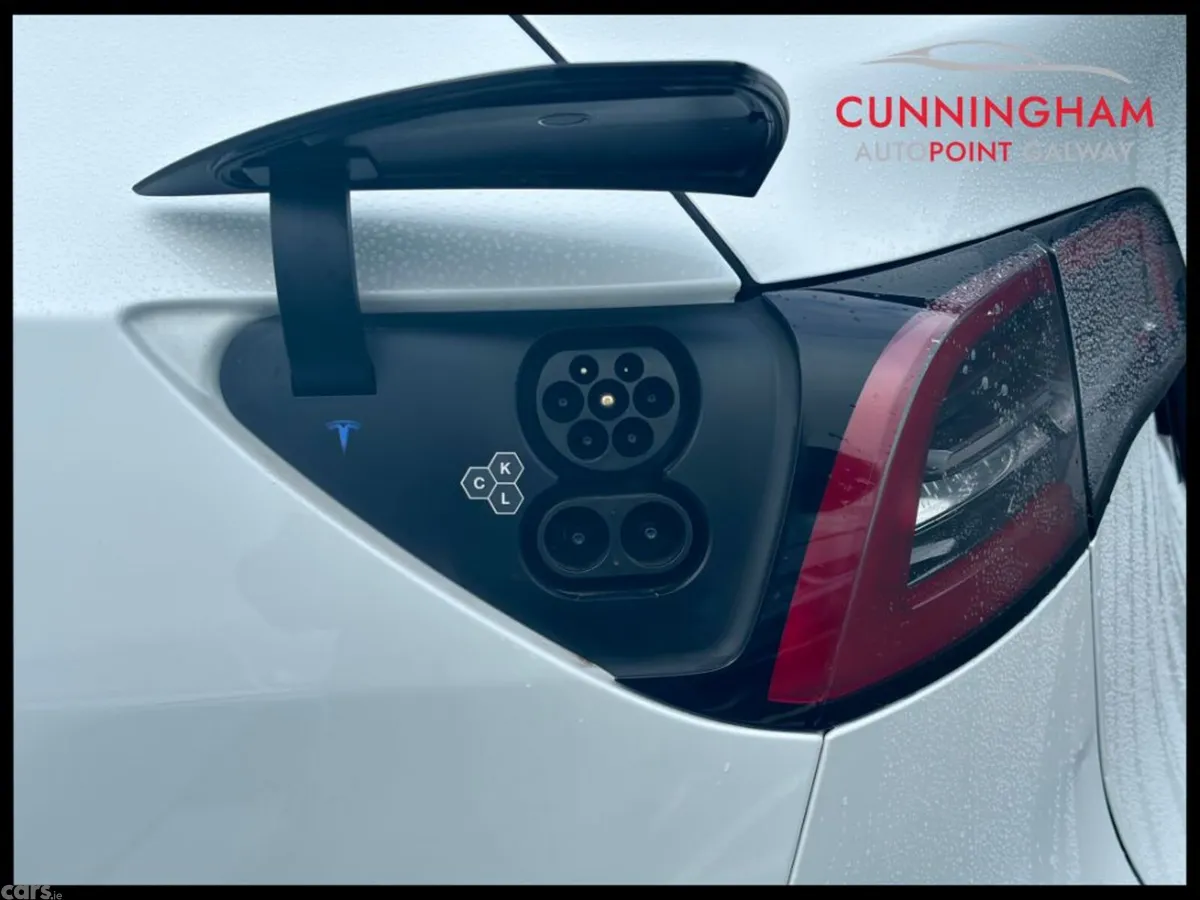 Tesla Model Y MPV, Electric, 2024, White