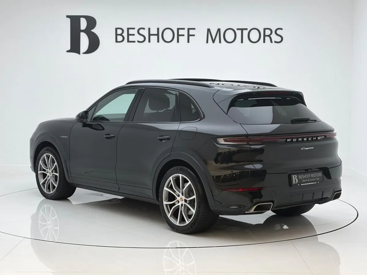 Porsche Cayenne Estate, Petrol Plug-in Hybrid, 2025, Black
