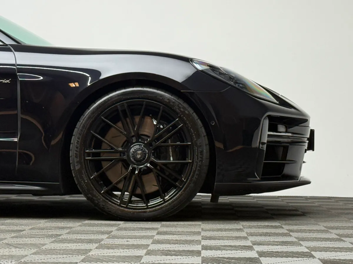 Porsche Panamera Hatchback, Petrol Plug-in Hybrid, 2025, Black