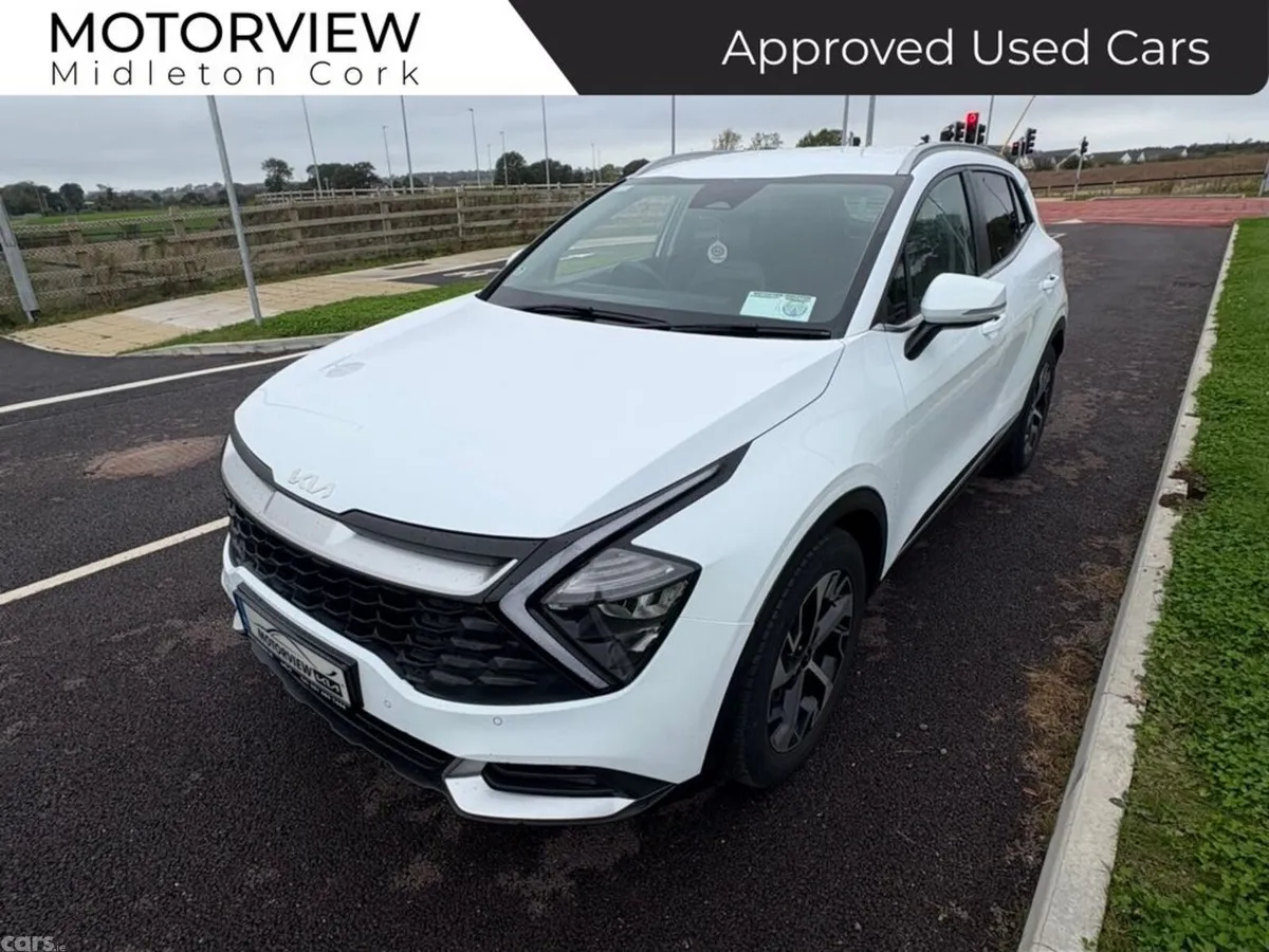 Kia Sportage SUV, Diesel Hybrid, 2023, White