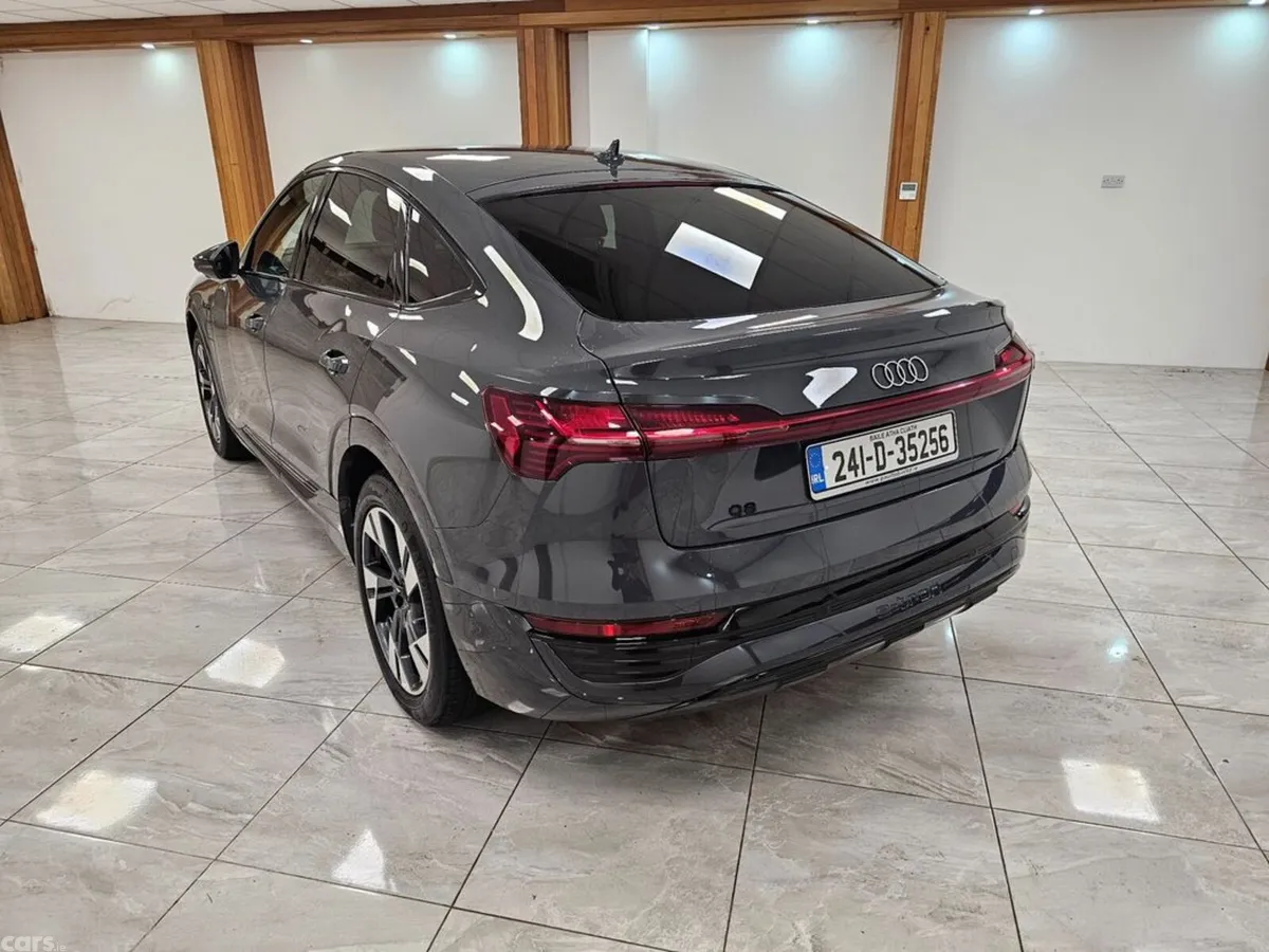 Audi Q8 e-tron Hatchback, Electric, 2024, Grey