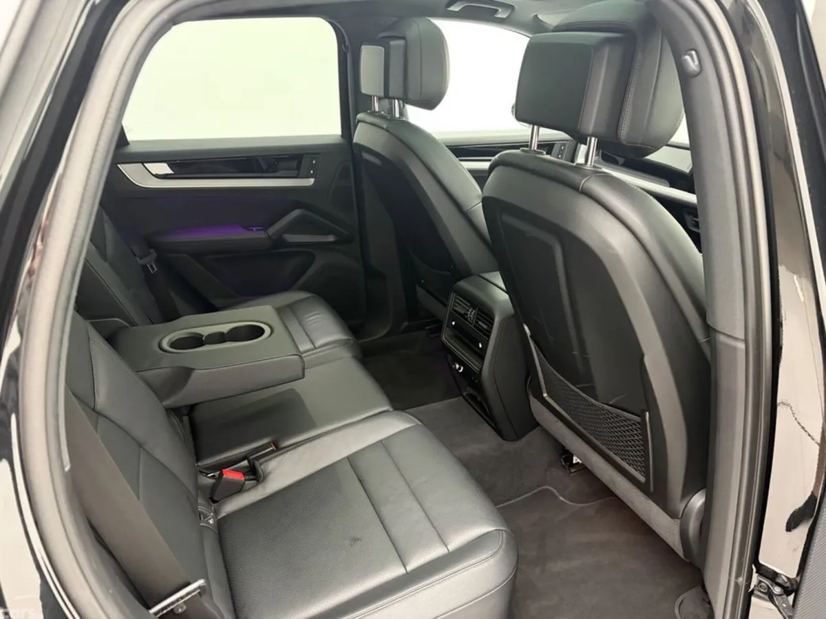Porsche Cayenne Estate, Petrol Plug-in Hybrid, 2025, Black
