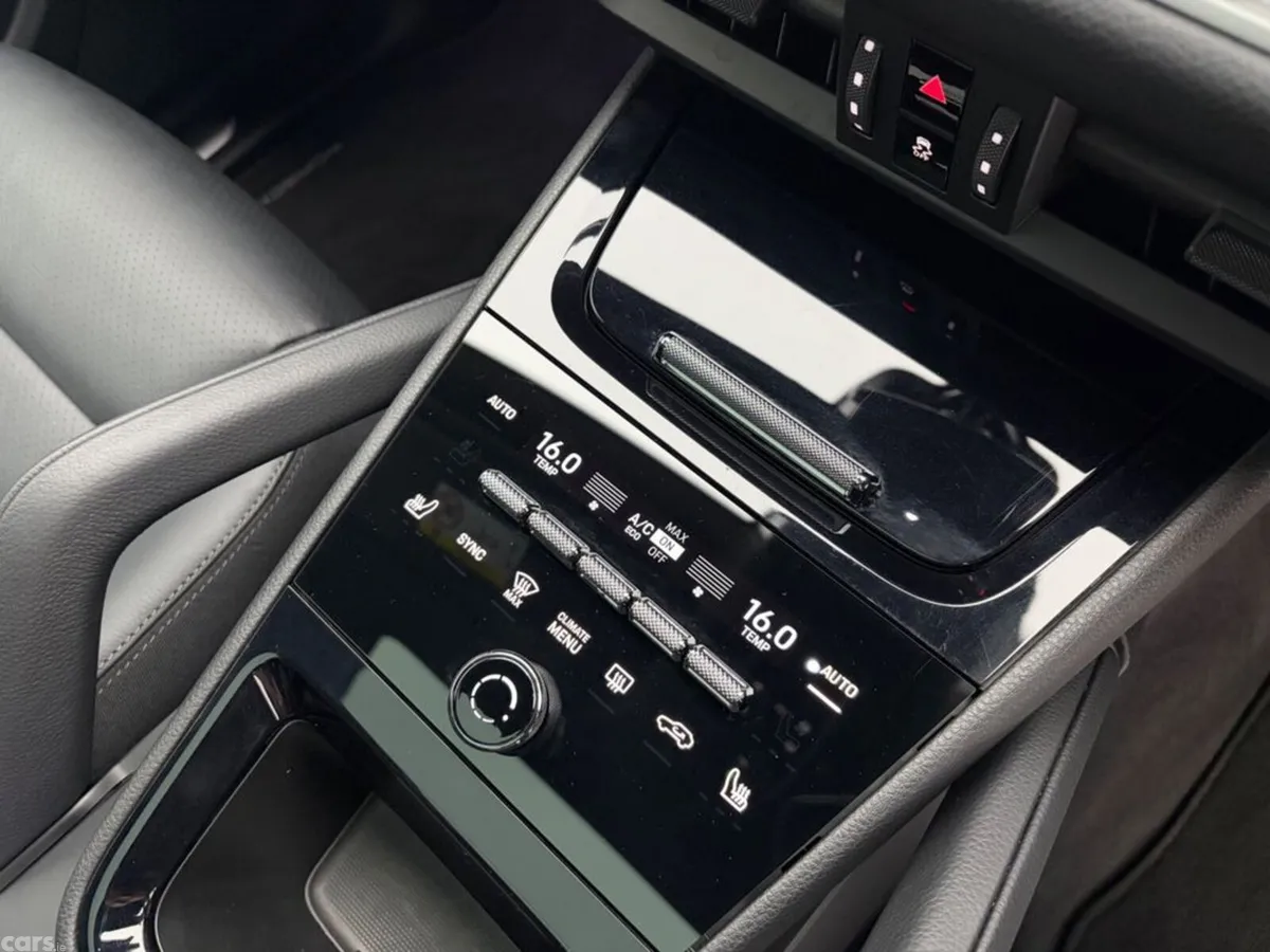 Porsche Cayenne Estate, Petrol Plug-in Hybrid, 2025, Black