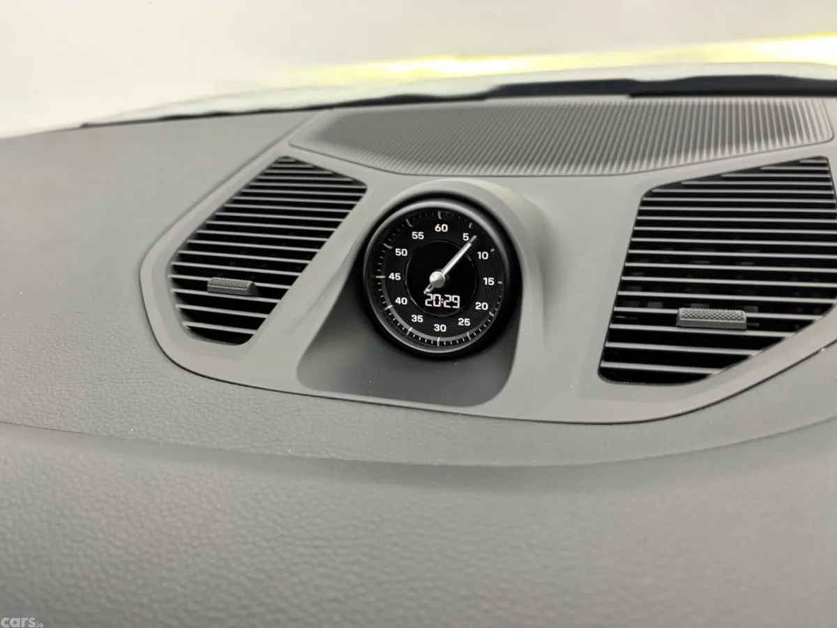 Porsche Cayenne Estate, Petrol Plug-in Hybrid, 2025, Black