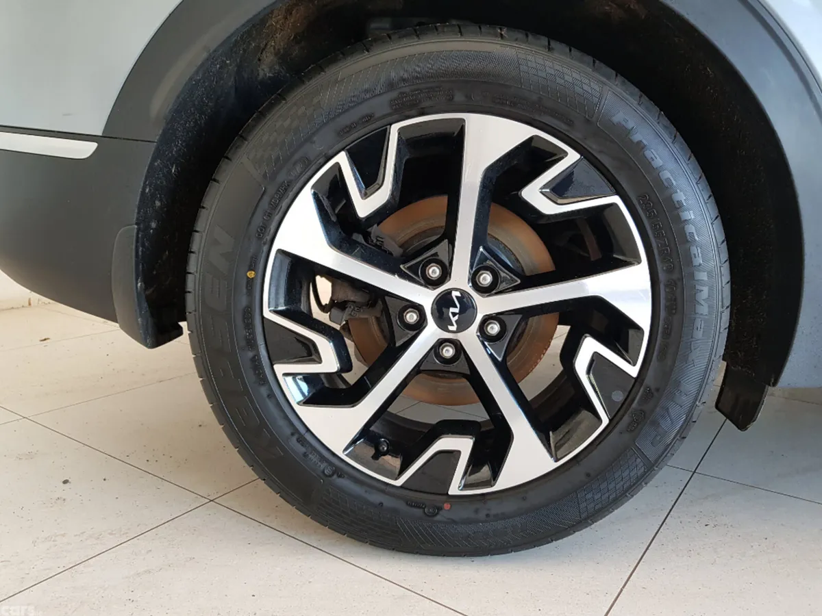Kia Sportage MPV, Diesel, 2022, Grey