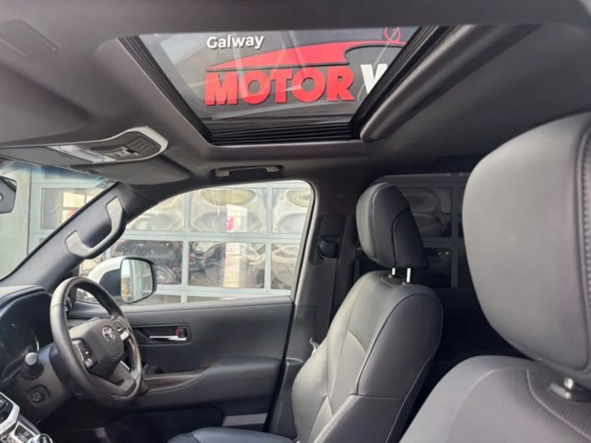 Toyota Land Cruiser SUV, Diesel, 2024, White